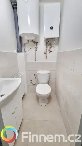 Pronájem skladu, Praha - Písnice, 380 m2