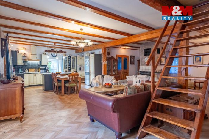 Prodej rodinného domu, Netolice - Petrův Dvůr, 550 m2