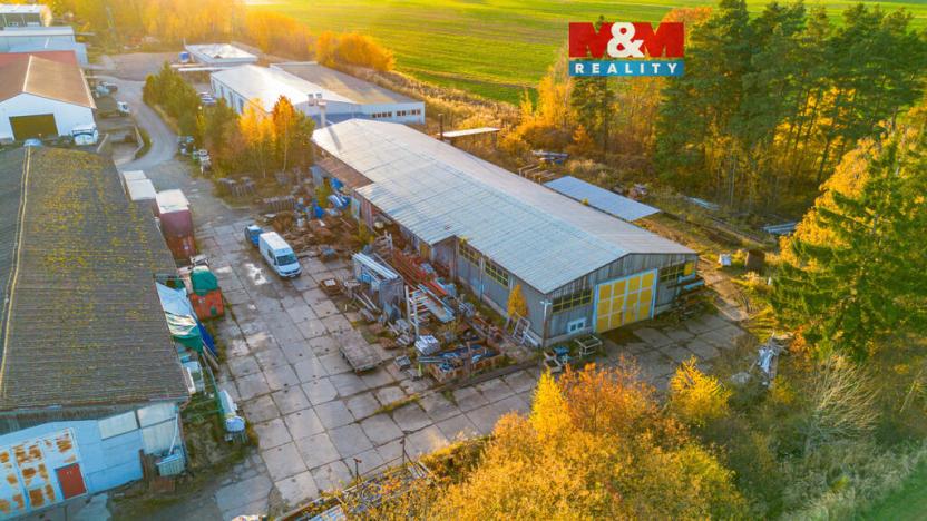 Prodej výrobních prostor, Lišov, 5377 m2