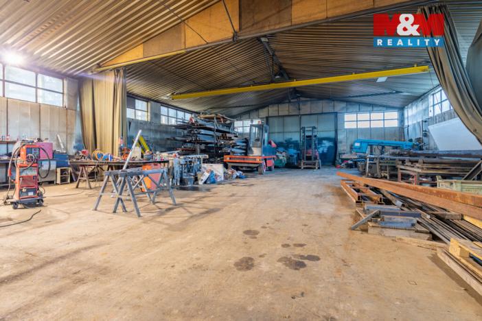Prodej výrobních prostor, Lišov, 5377 m2