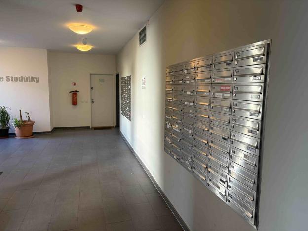 Pronájem bytu 2+kk, Praha - Stodůlky, Nárožní, 49 m2