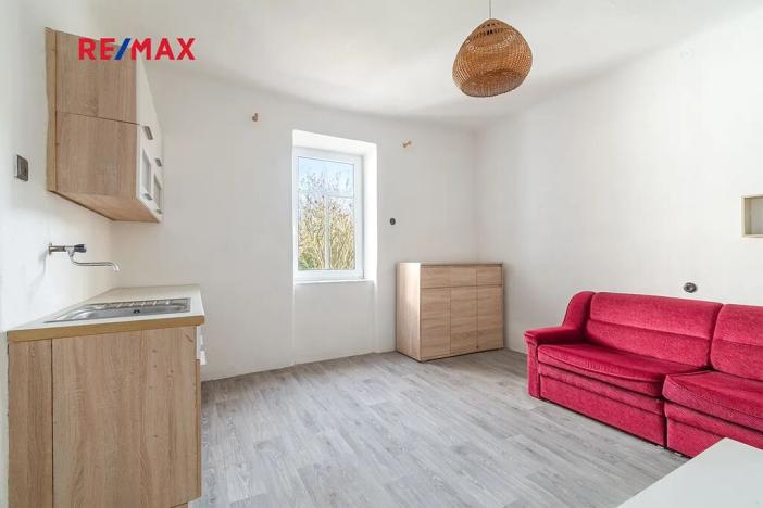 Prodej rodinného domu, Litohlavy, 82 m2