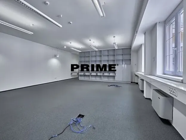 Pronájem kanceláře, Praha - Nové Město, Soukenická, 161 m2
