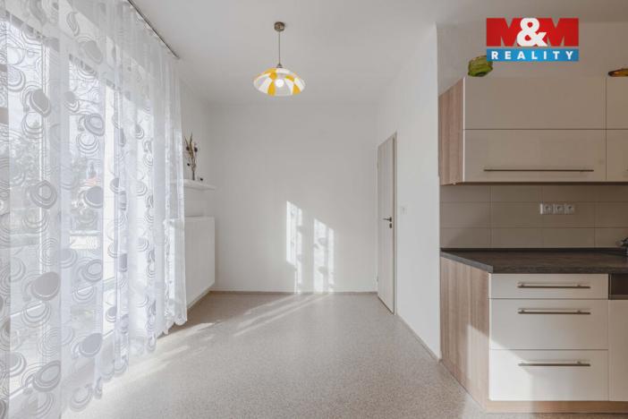 Prodej bytu 3+1, Klatovy - Klatovy IV, Školní, 81 m2