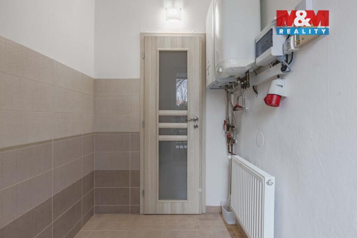 Prodej bytu 3+1, Klatovy - Klatovy IV, Školní, 81 m2