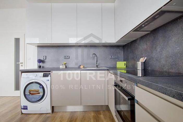 Pronájem bytu 2+kk, Hradec Králové, Průmyslová, 39 m2