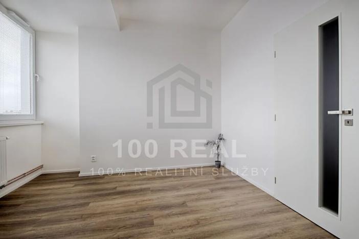 Pronájem bytu 2+kk, Hradec Králové, Průmyslová, 39 m2