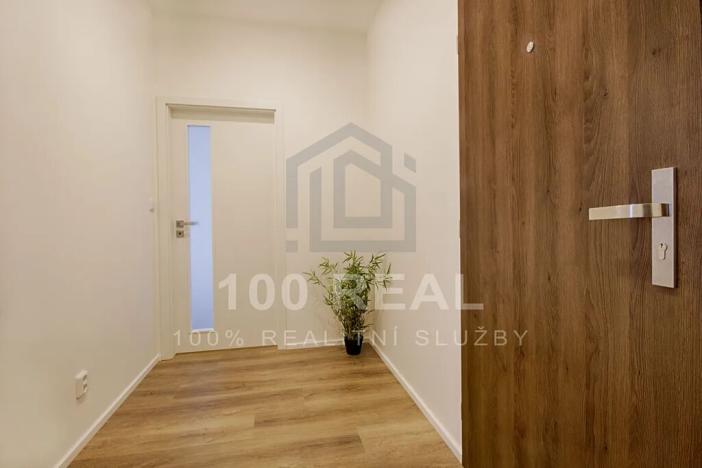 Pronájem bytu 2+kk, Hradec Králové, Průmyslová, 39 m2