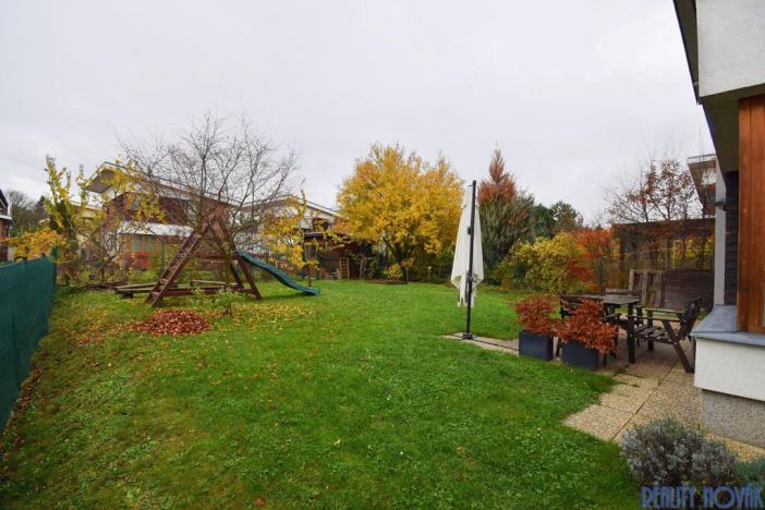 Pronájem rodinného domu, Praha - Hloubětín, Stropnická, 142 m2