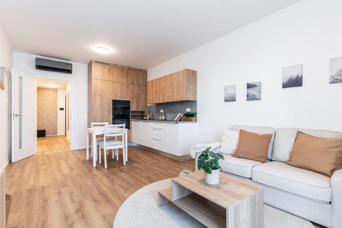 Pronájem bytu 2+kk, Brno - Komárov, Komárovská, 61 m2