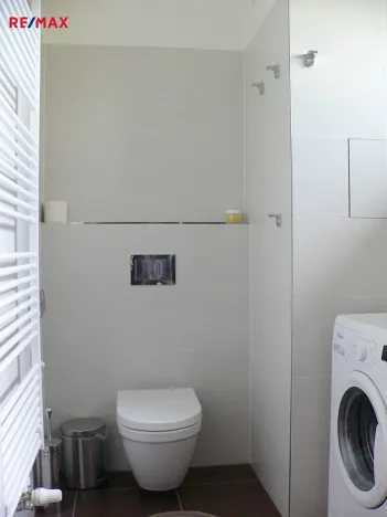 Pronájem bytu 1+kk, Praha - Malešice, Počernická, 42 m2