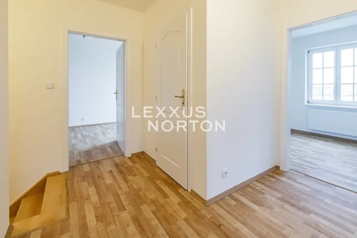 Pronájem vily, Praha - Nebušice, U Házů, 229 m2