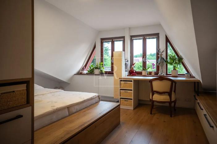 Prodej vícegeneračního domu, Sulice, Hlavní, 370 m2