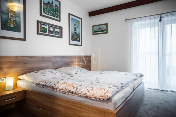 Prodej vícegeneračního domu, Sulice, Hlavní, 370 m2