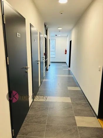 Pronájem bytu 1+kk, Praha - Hloubětín, Kolbenova, 28 m2