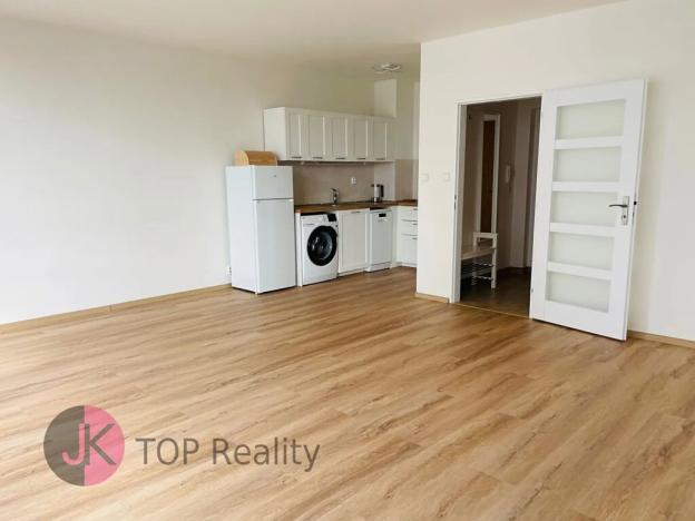 Pronájem bytu 1+kk, Praha - Strašnice, Vinohradská, 41 m2