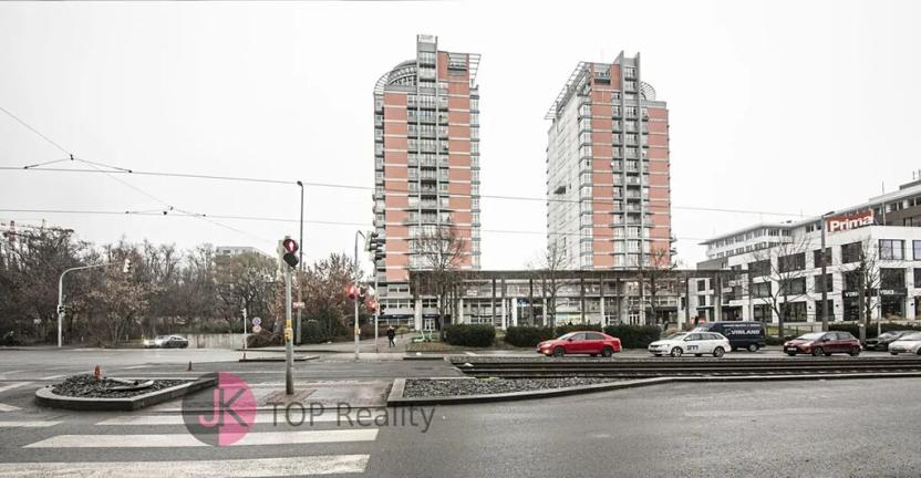 Pronájem bytu 1+kk, Praha - Strašnice, Vinohradská, 41 m2