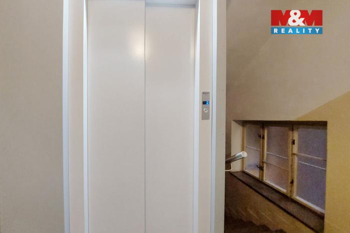 Pronájem bytu 2+kk, Praha - Žižkov, Biskupcova, 44 m2