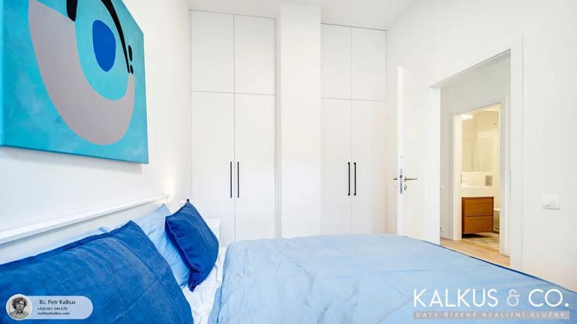 Pronájem bytu 2+kk, Hradec Králové, Eliščino nábřeží, 30 m2