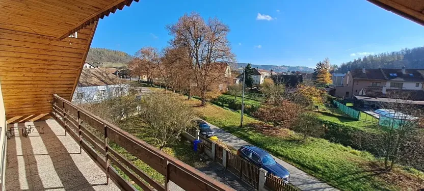 Prodej rodinného domu, Lomnička, 300 m2