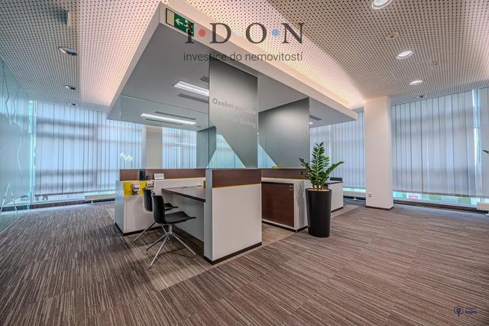 Prodej obchodního prostoru, Opava, Horní náměstí, 634 m2