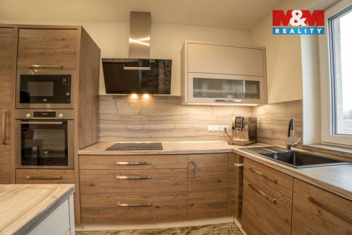 Prodej rodinného domu, Pouzdřany, Za Obecním úřadem, 207 m2