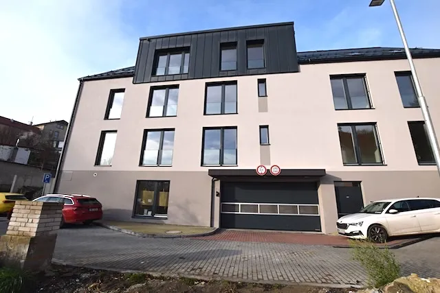 Pronájem bytu 1+kk, Praha - Lysolaje, Lysolajské údolí, 30 m2