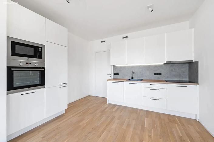 Pronájem bytu 2+kk, Praha - Vinohrady, Perucká, 46 m2