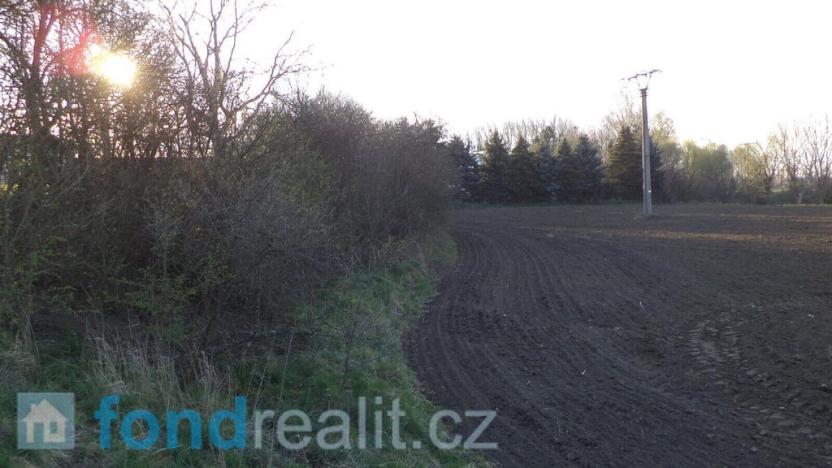Prodej pole, Hulín, 3481 m2