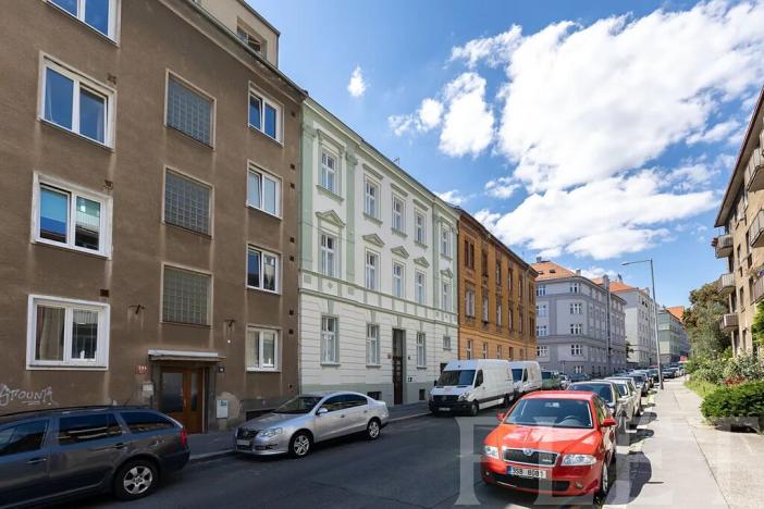 Pronájem bytu 1+kk, Praha - Libeň, Františka Kadlece, 34 m2