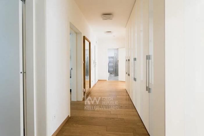 Prodej bytu 4+kk, Praha - Břevnov, Na Petynce, 101 m2