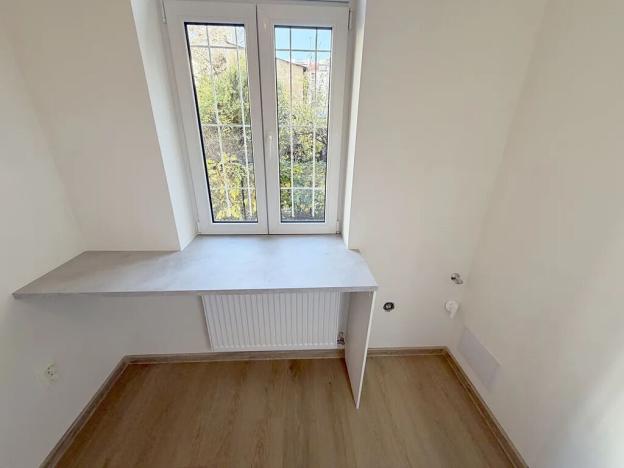 Pronájem bytu 3+1, Praha - Vinohrady, Perunova, 64 m2