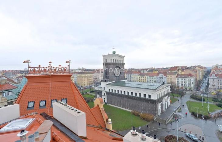 Pronájem bytu 2+kk, Praha - Vinohrady, náměstí Jiřího z Poděbrad, 160 m2