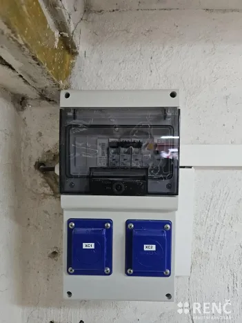 Pronájem garáže, Brno, Svahová, 16 m2