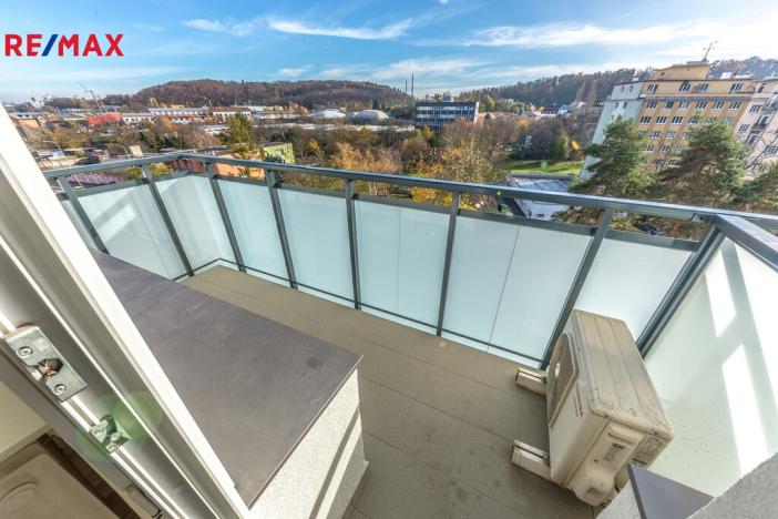 Pronájem bytu 1+1, Praha - Nusle, K podjezdu, 35 m2