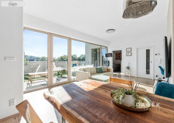 Prodej bytu 3+kk, Oslavany, náměstí 13. prosince, 76 m2