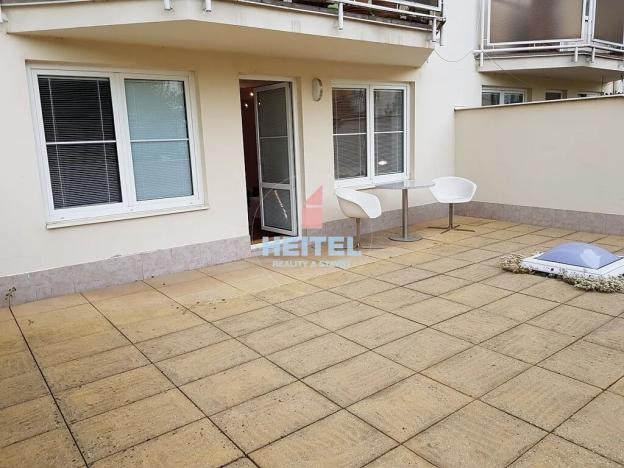 Pronájem bytu 2+kk, Olomouc, Hanáckého pluku, 55 m2