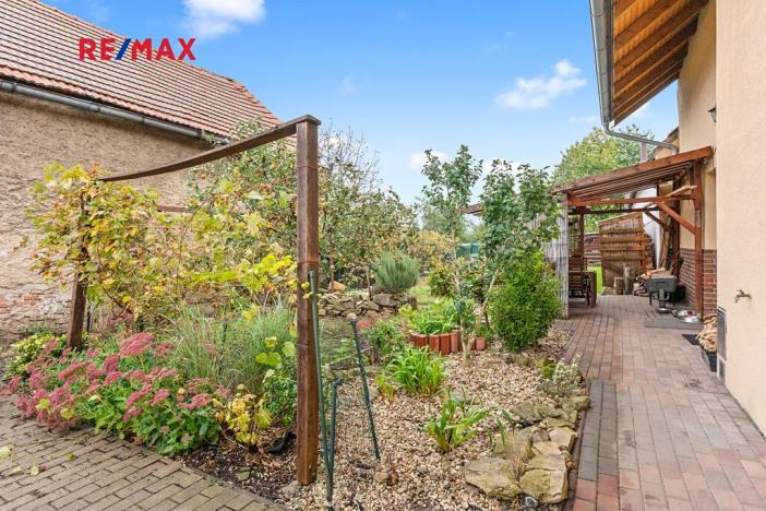 Prodej rodinného domu, Kounice, 192 m2