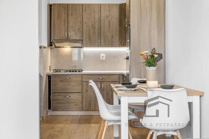 Prodej bytu 3+kk, Praha - Horní Měcholupy, Janovská, 63 m2