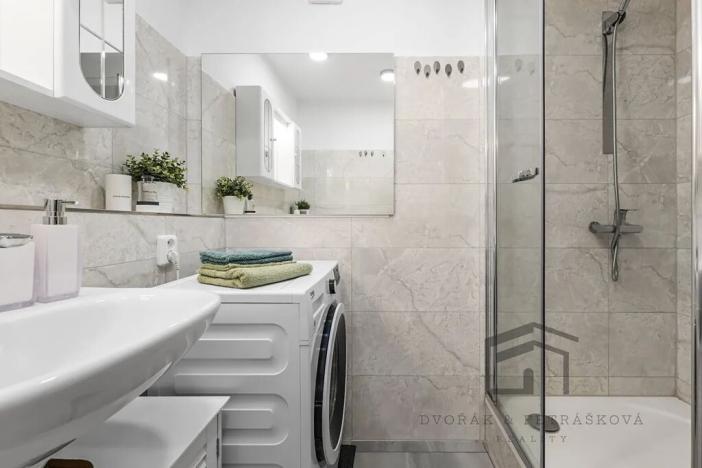 Prodej bytu 3+kk, Praha - Horní Měcholupy, Janovská, 63 m2