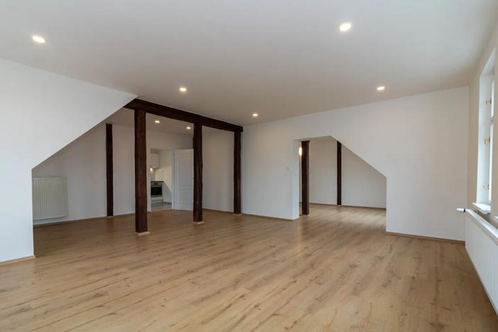 Pronájem atypického bytu, Praha, Na Švihance, 224 m2