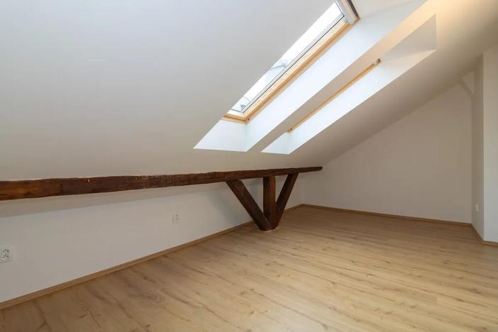 Pronájem atypického bytu, Praha, Na Švihance, 224 m2