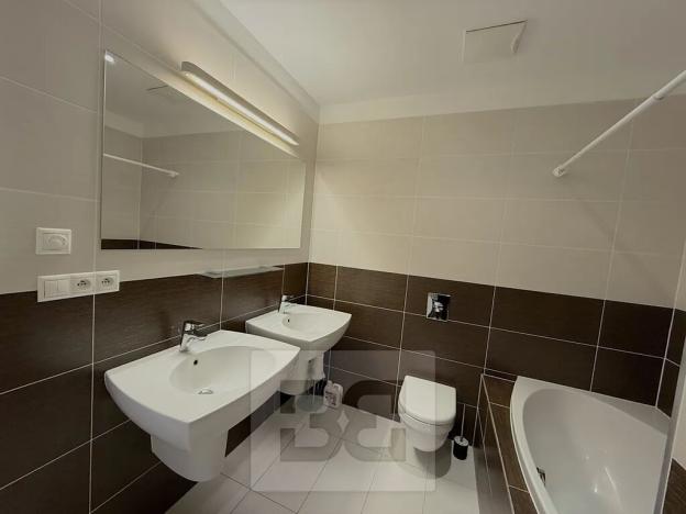 Pronájem bytu 3+kk, Praha - Holešovice, V přístavu, 90 m2