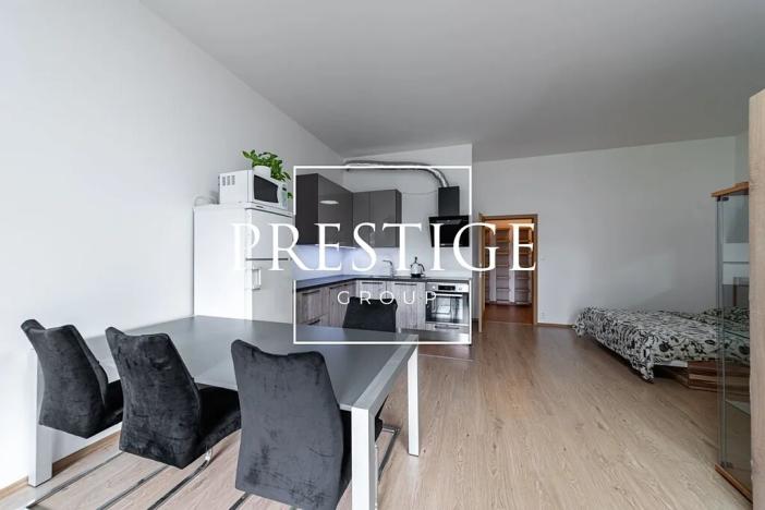 Pronájem bytu 1+kk, Praha - Libeň, Březenská, 66 m2