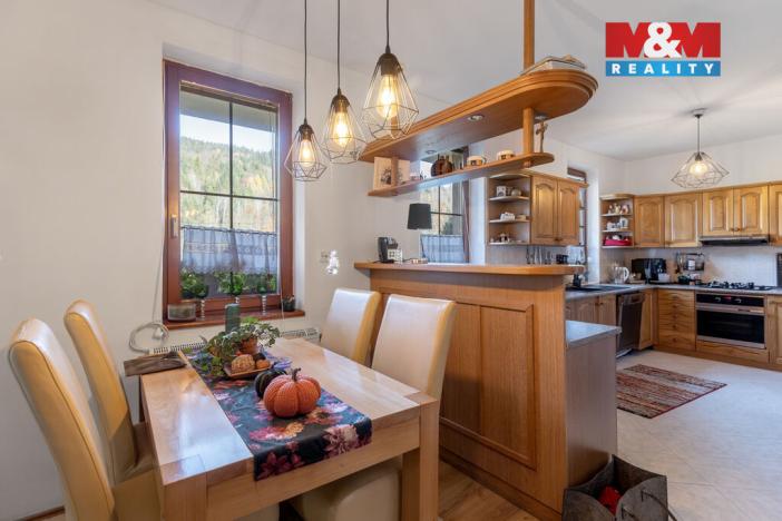 Prodej rodinného domu, Dolní Lomná, 240 m2