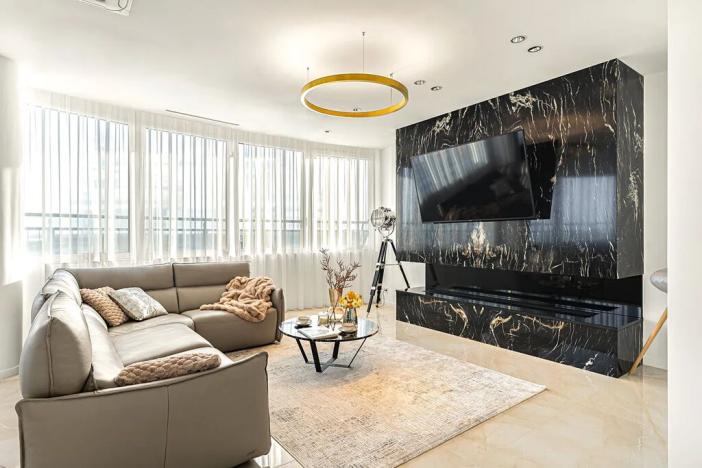 Prodej bytu 4+1, Praha - Stodůlky, Petržílkova, 228 m2