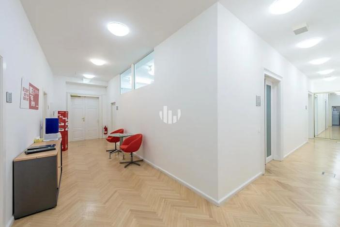 Pronájem kanceláře, Praha - Nové Město, Václavské náměstí, 1300 m2