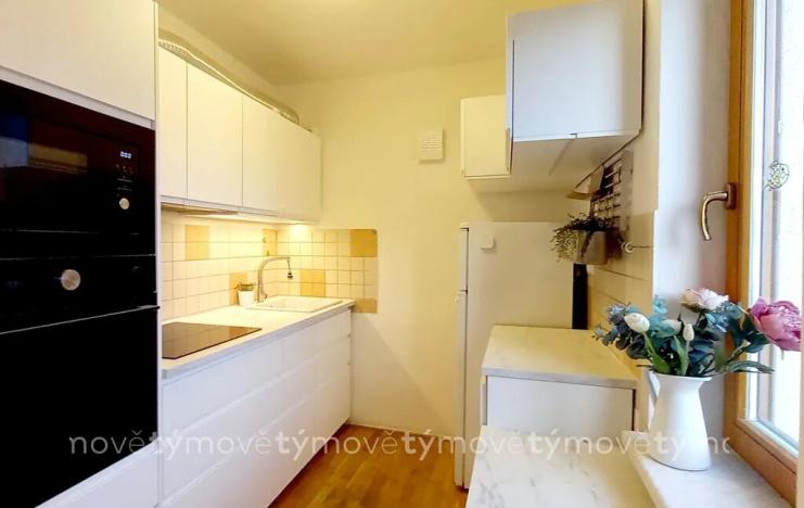 Pronájem rodinného domu, Pardubice, Lesní, 84 m2