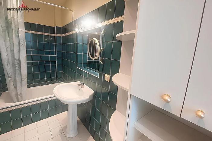 Prodej vily, Praha - Suchdol, 243 m2