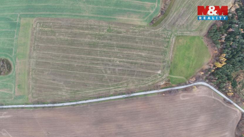 Prodej pole, Předhradí, 12605 m2